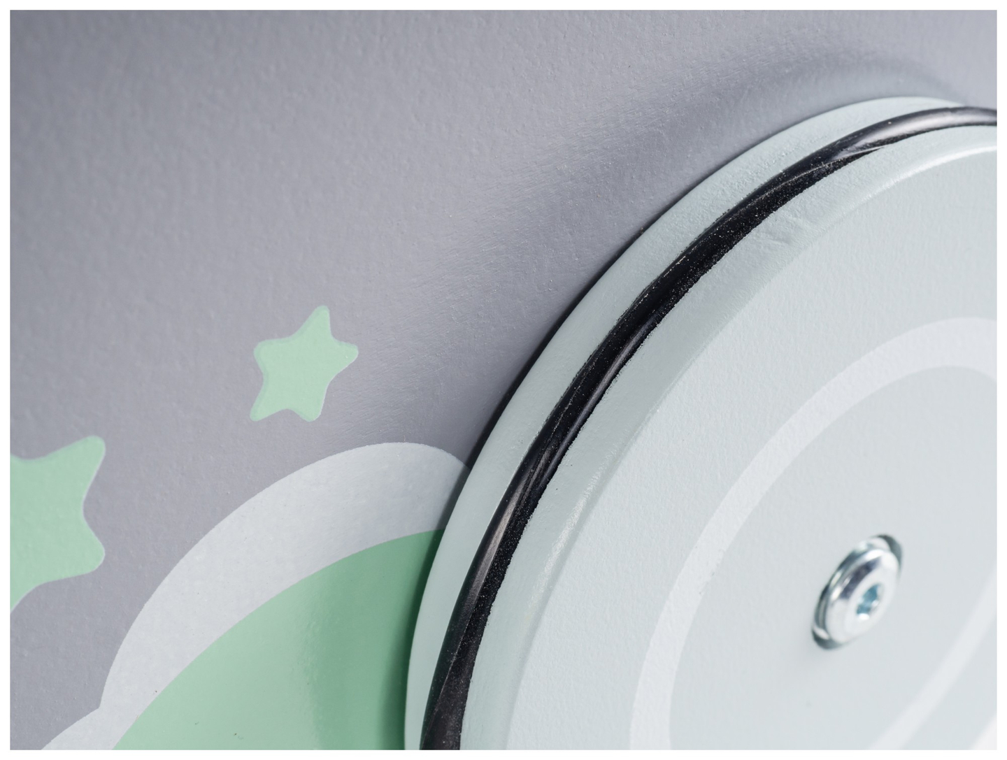 Puust jalutuskäigukäru