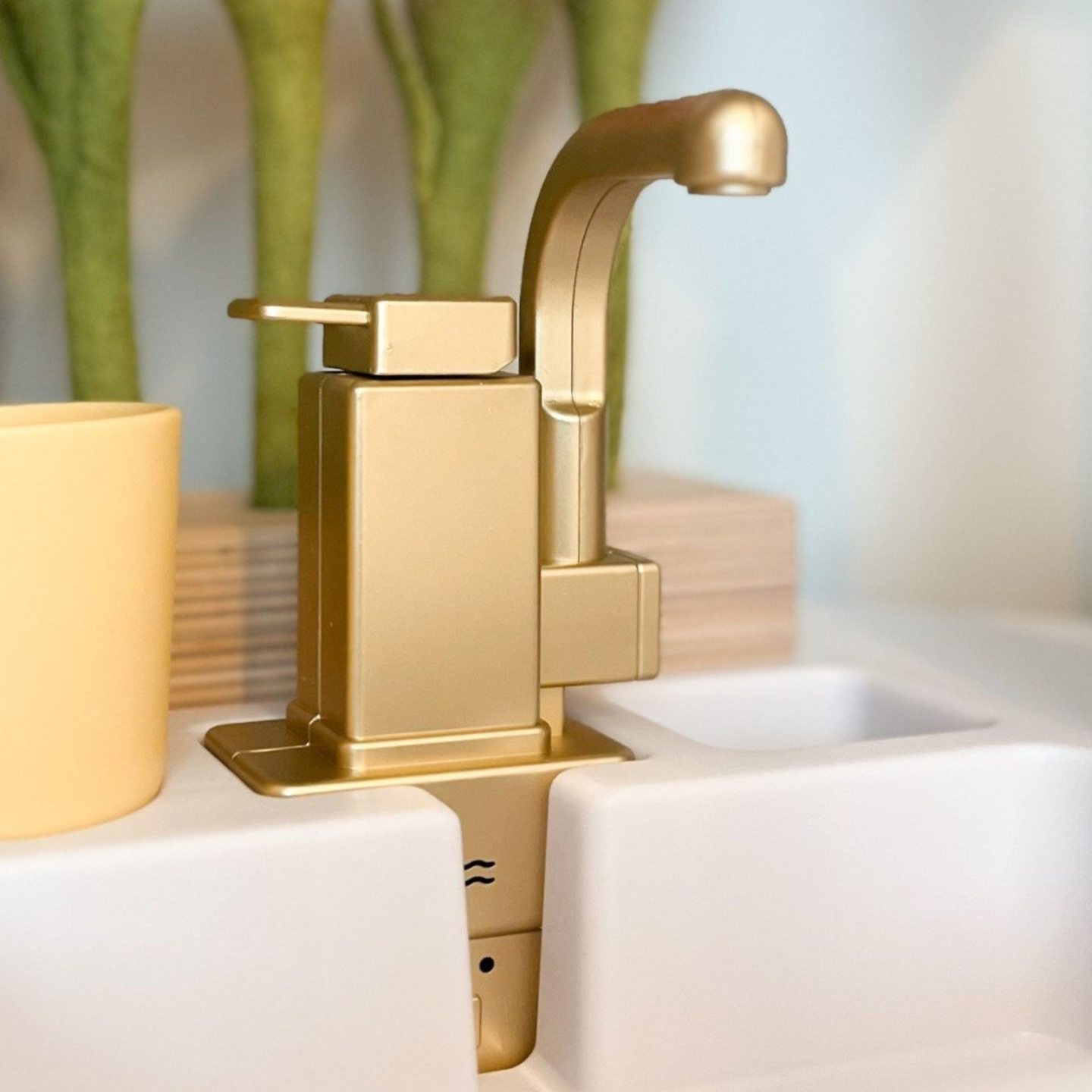 XXXXL suur puidust interaktiivne köök LED-valgustusega, pesumasin, mikrolaineahi, kohvimasin ning puu- ja köögiviljakomplekt - 50 elementi