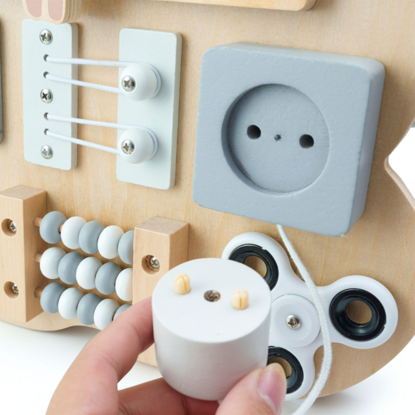 Puidust Montessori kaisukaru manipulatsioonilaud - sensoorne iseseisvuse õppimine: takjapael, pistik, labürint, klõpsatusnupp