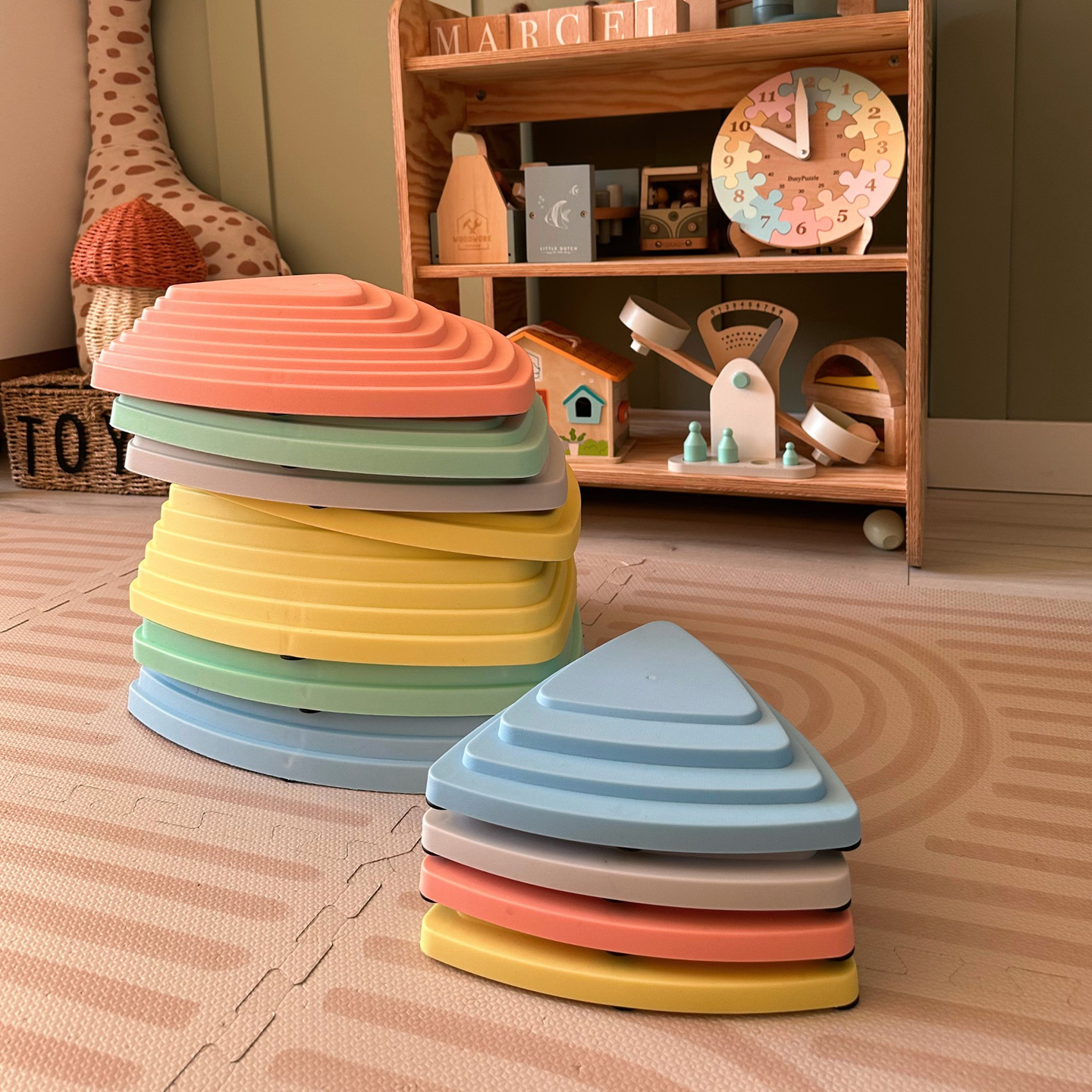 Värvilised tasakaalustuskivid - 11 tükki