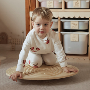 Puidust tasakaalulaud koos labürindi ja pallidega - tasakaaluvõluriga