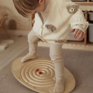 Puidust tasakaalulaud koos labürindi ja pallidega - tasakaaluvõluriga