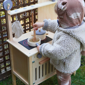 Puidust aiaköök koos aksessuaaridega - naturaalne boho