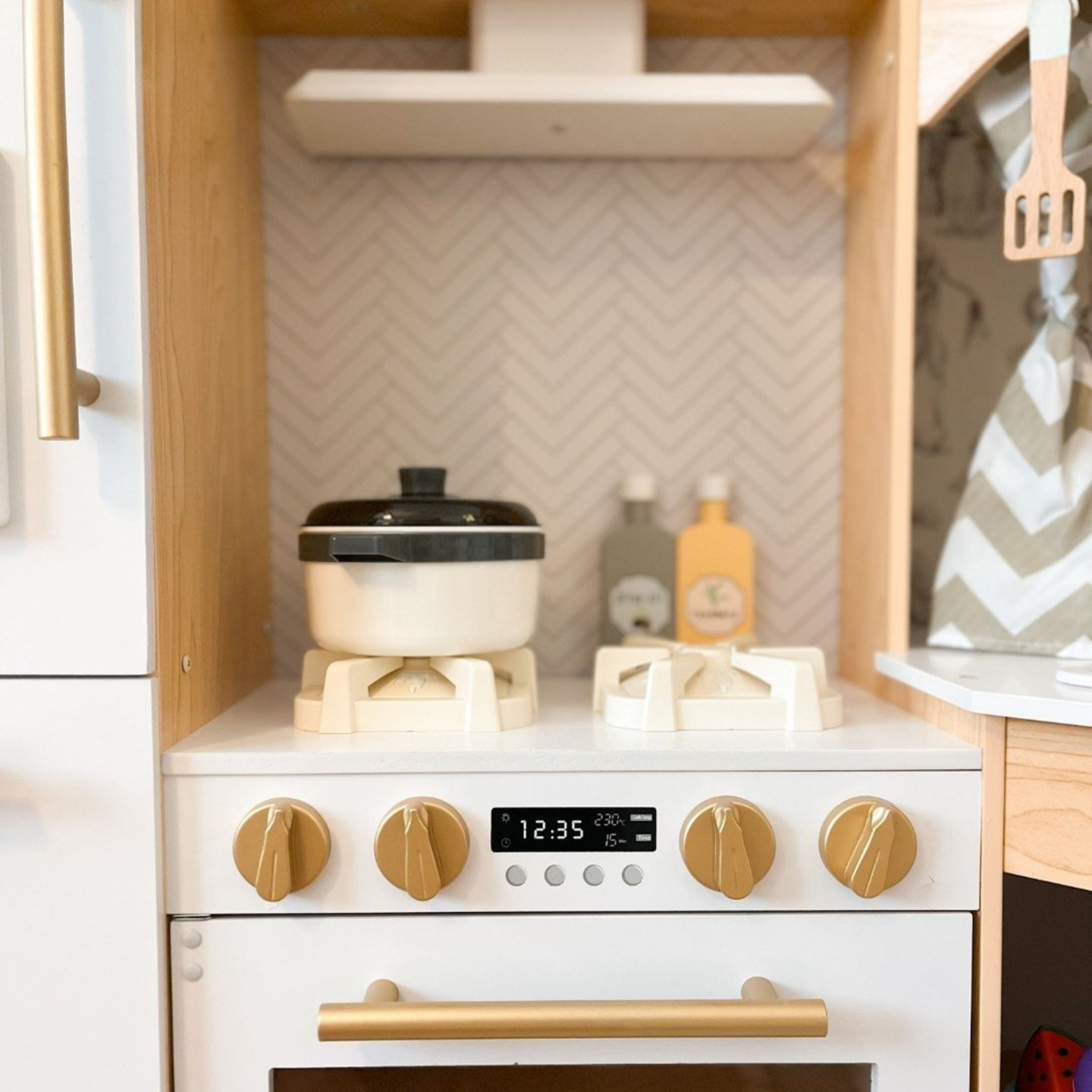 XXXXL suur puidust interaktiivne köök LED-valgustusega, pesumasin, mikrolaineahi, kohvimasin ning puu- ja köögiviljakomplekt - 50 elementi