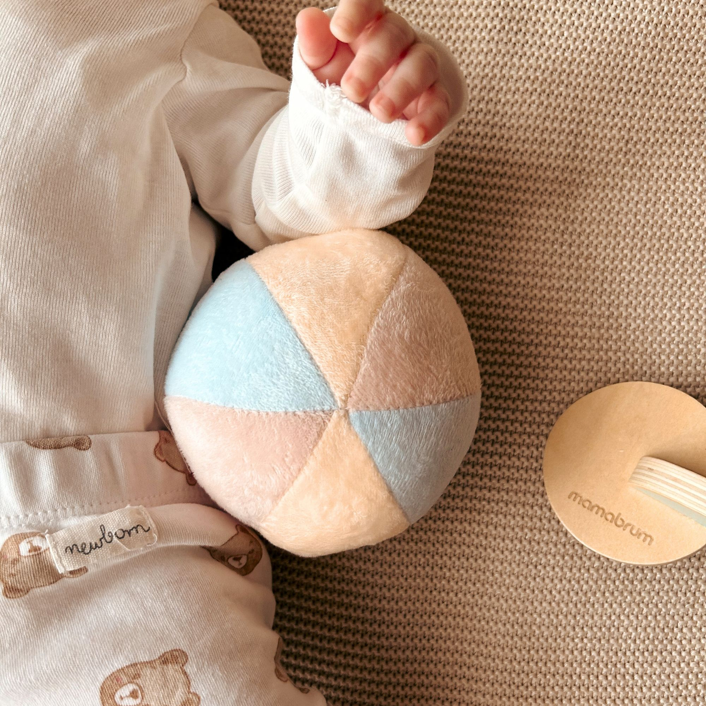 Montessori mänguasjakomplekt väikelapsele 0-6 kuud