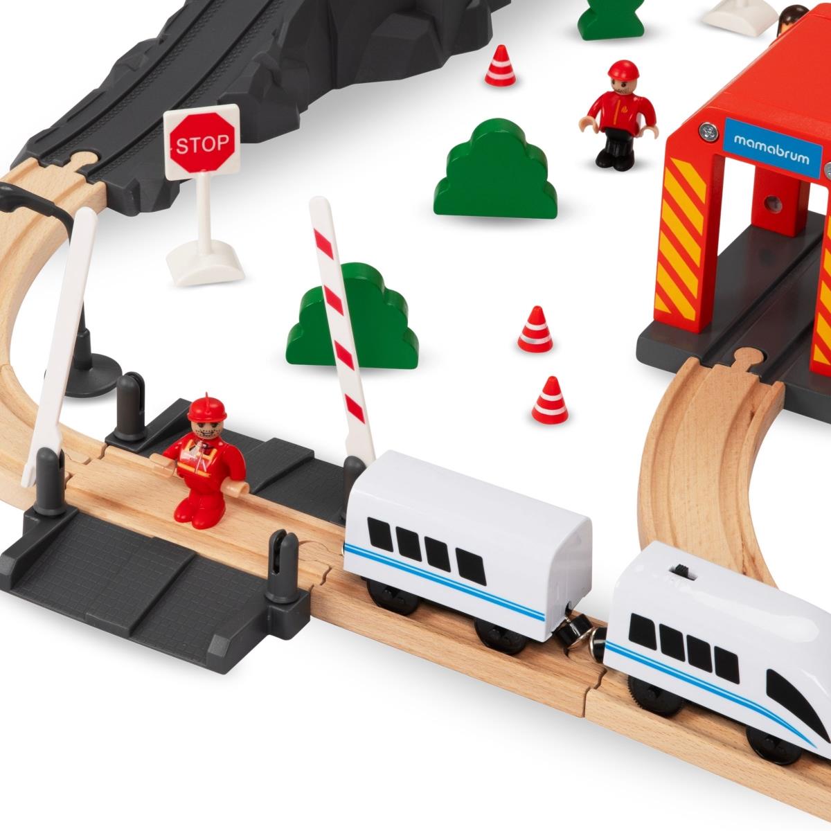 Puidust rong, akuga rong - Tuletõrje, rööpad, autod, sillad, tõkkepuu