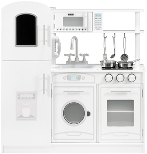 Suured puidust valged köögitarvikud ja esiliin