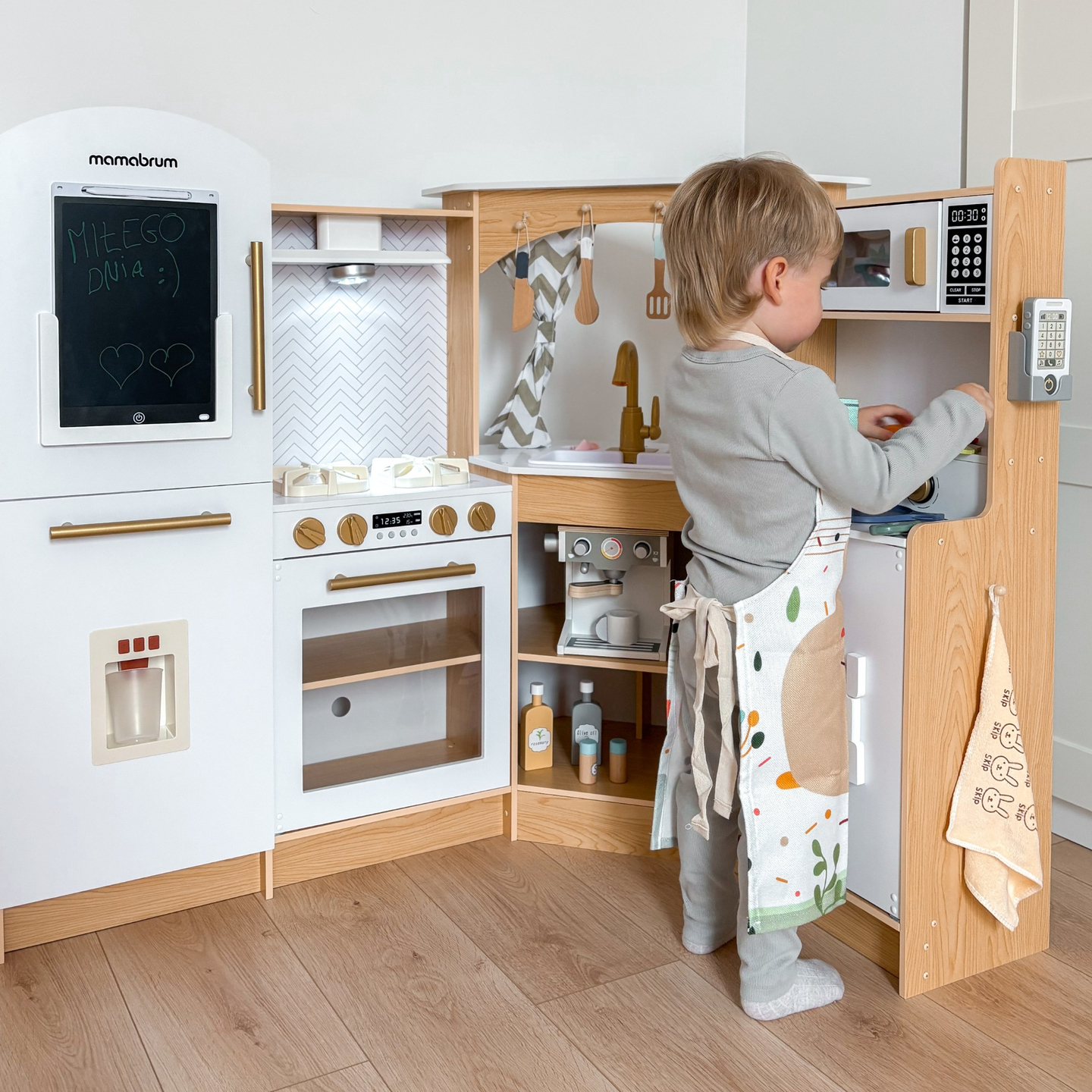 XXXXL suur puidust interaktiivne köök LED-valgustusega, pesumasin, mikrolaineahi, kohvimasin ning puu- ja köögiviljakomplekt - 50 elementi