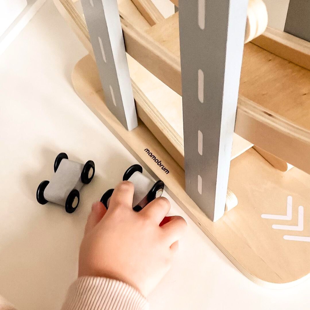 Puidust rada - liuglemine autodele - 6 korrust