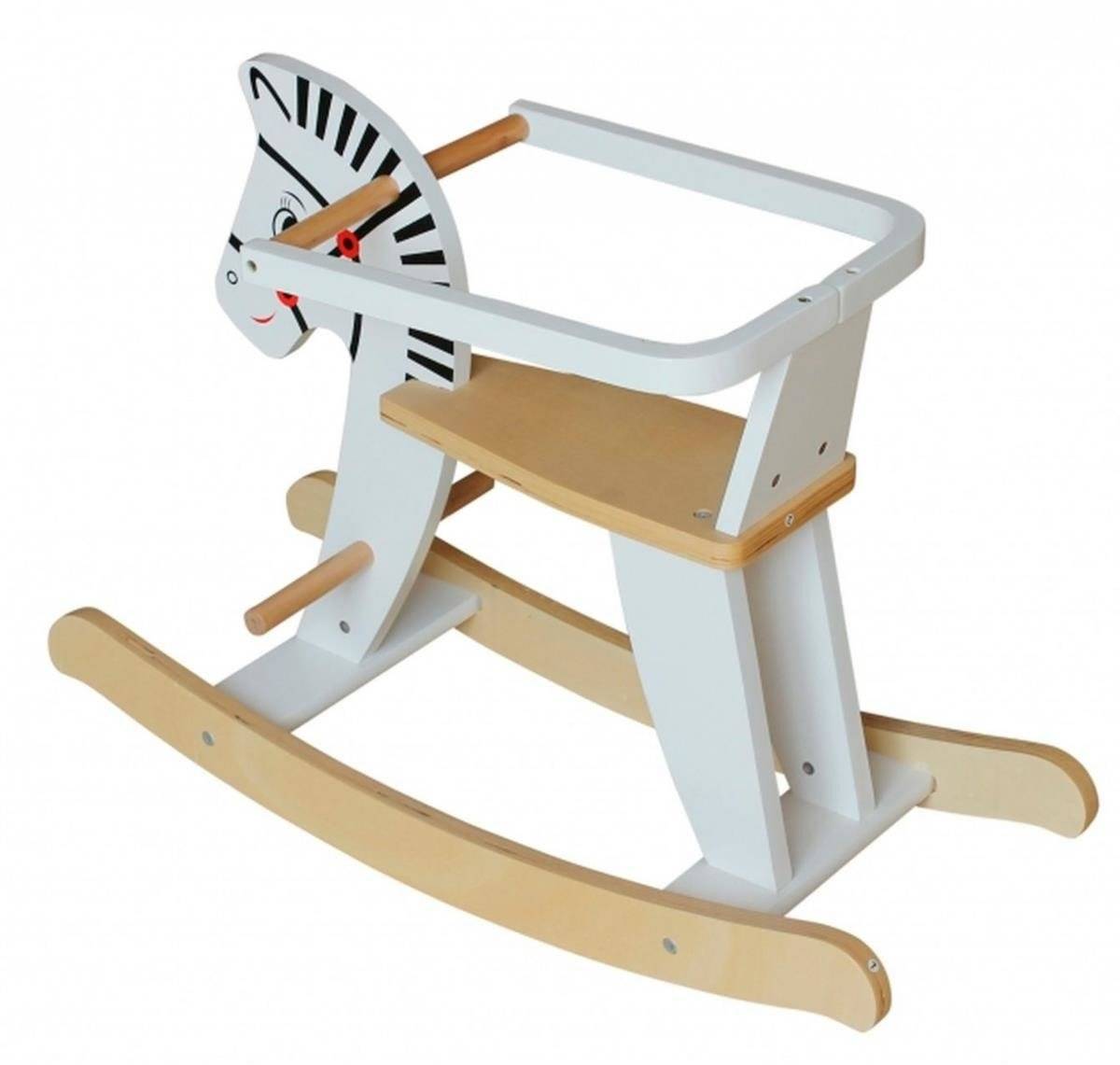 Puidust kiikhobune koos piirdega K11