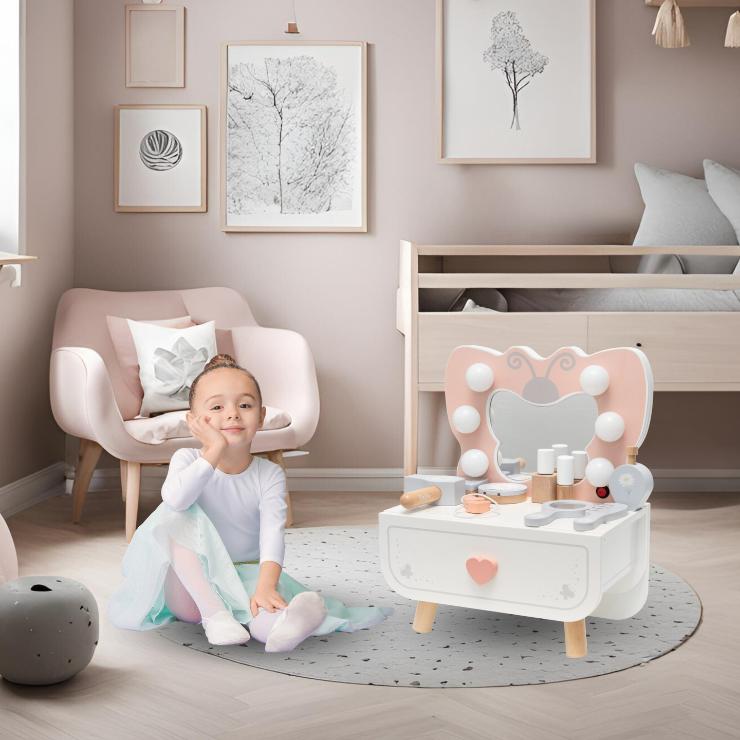 Puidust minikabiin LED-valgustusega - Butterfly