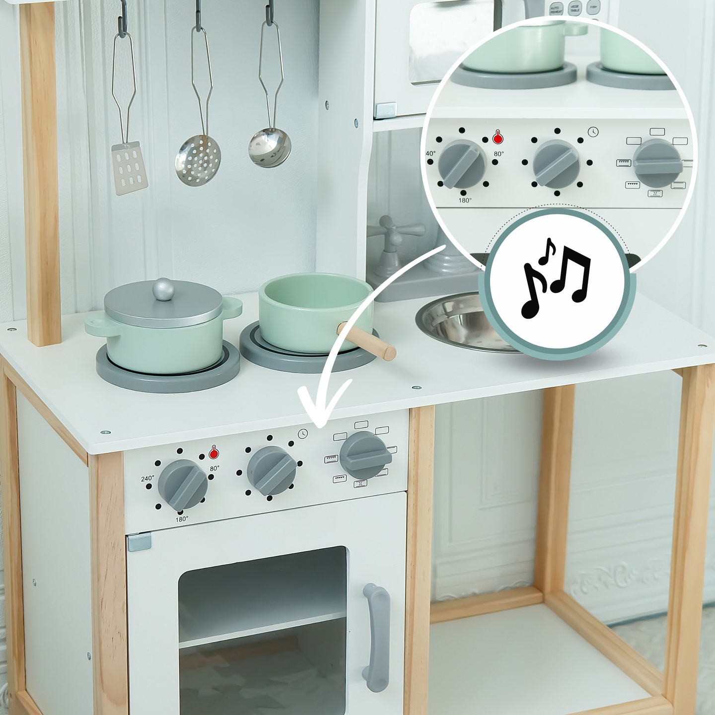 Puidust lasteköök koos mikrolaineahjuga