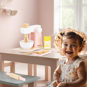 Puidust tainasegisti koos tarvikutega, lastele