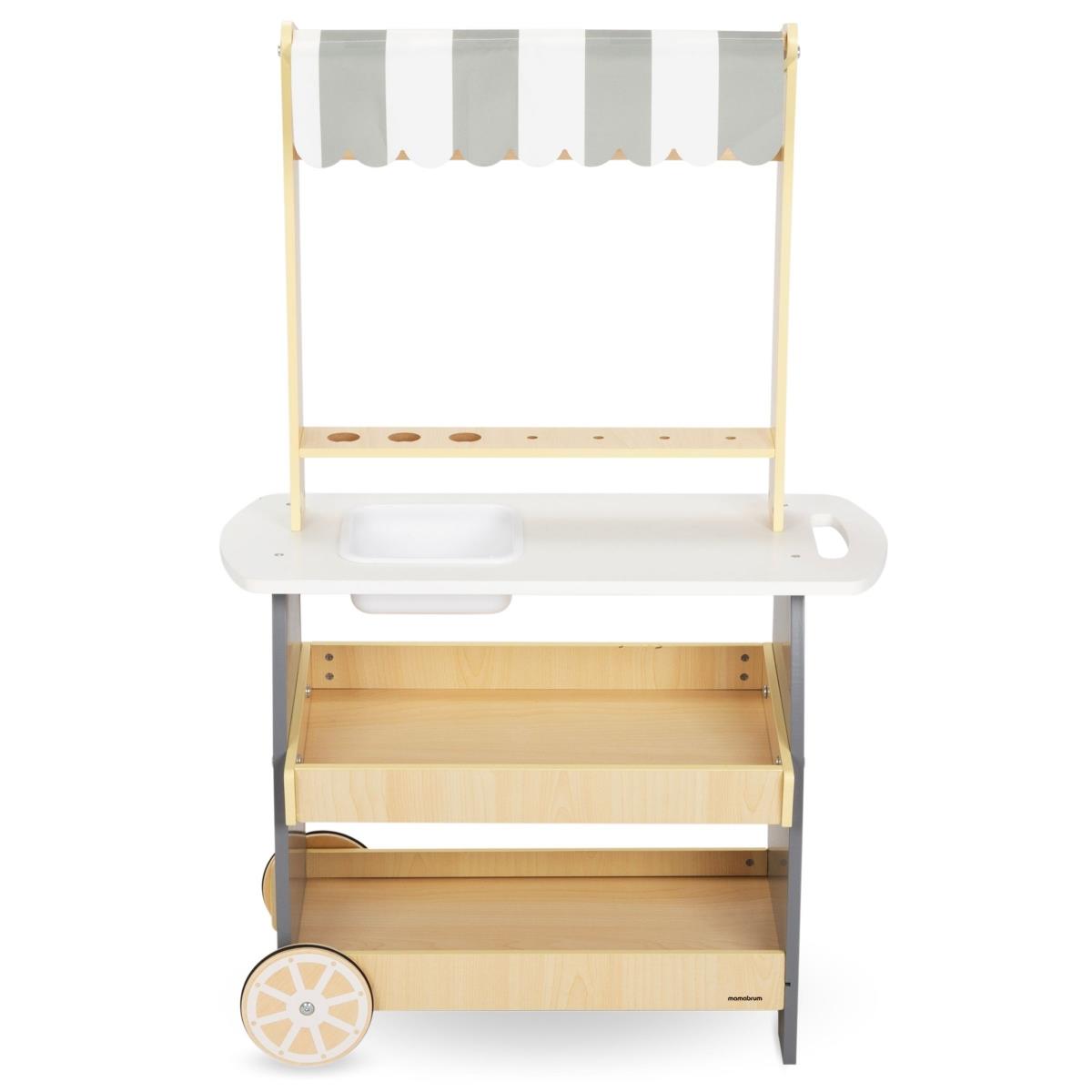 Puidust jäätisekäru ratastel - jäätisekäru