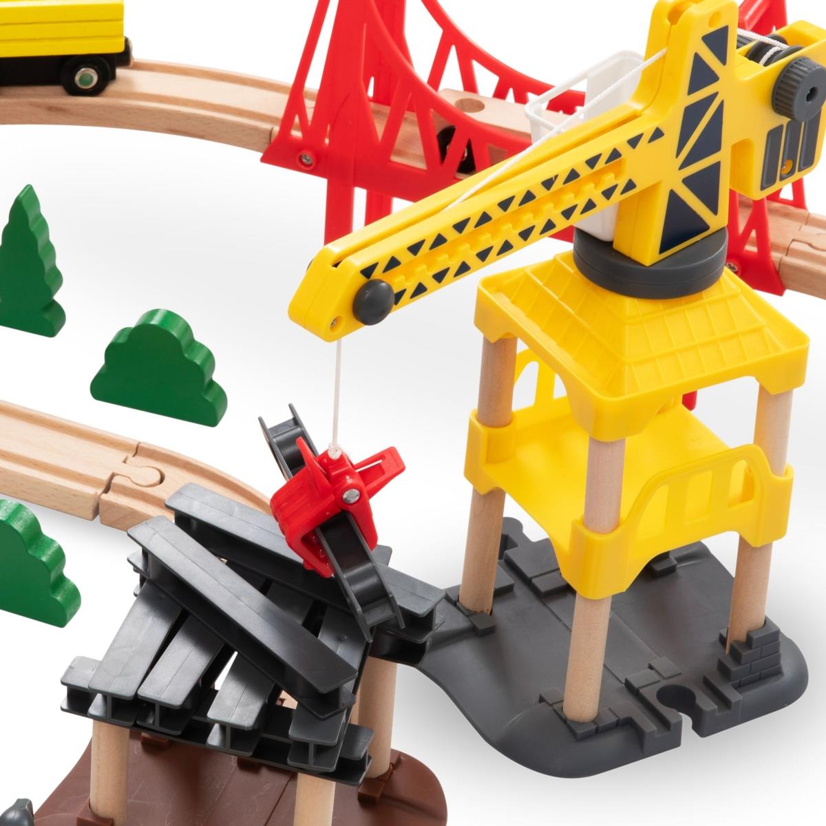 Puidust raudtee, akuga rong - Linn: rööpad, autod, sild, lennujaam