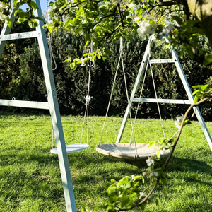 Terasraam aiakiigele või võrkkiigele