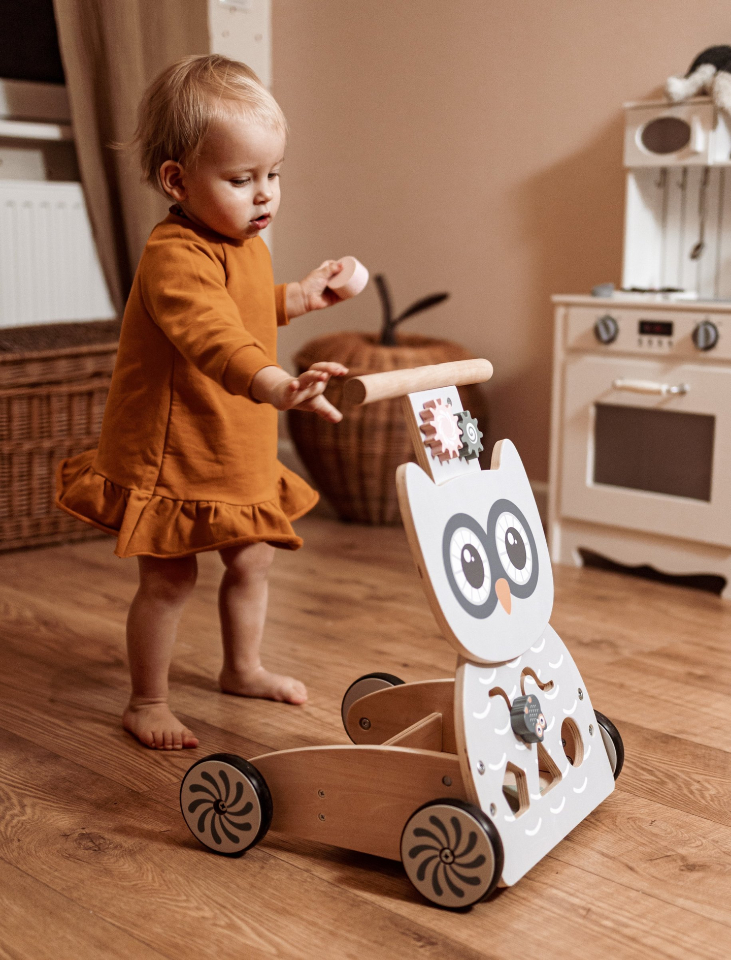 Puidust multifunktsionaalne jalutuskäru - tõuker - klotsidega lapsevanker - Owl