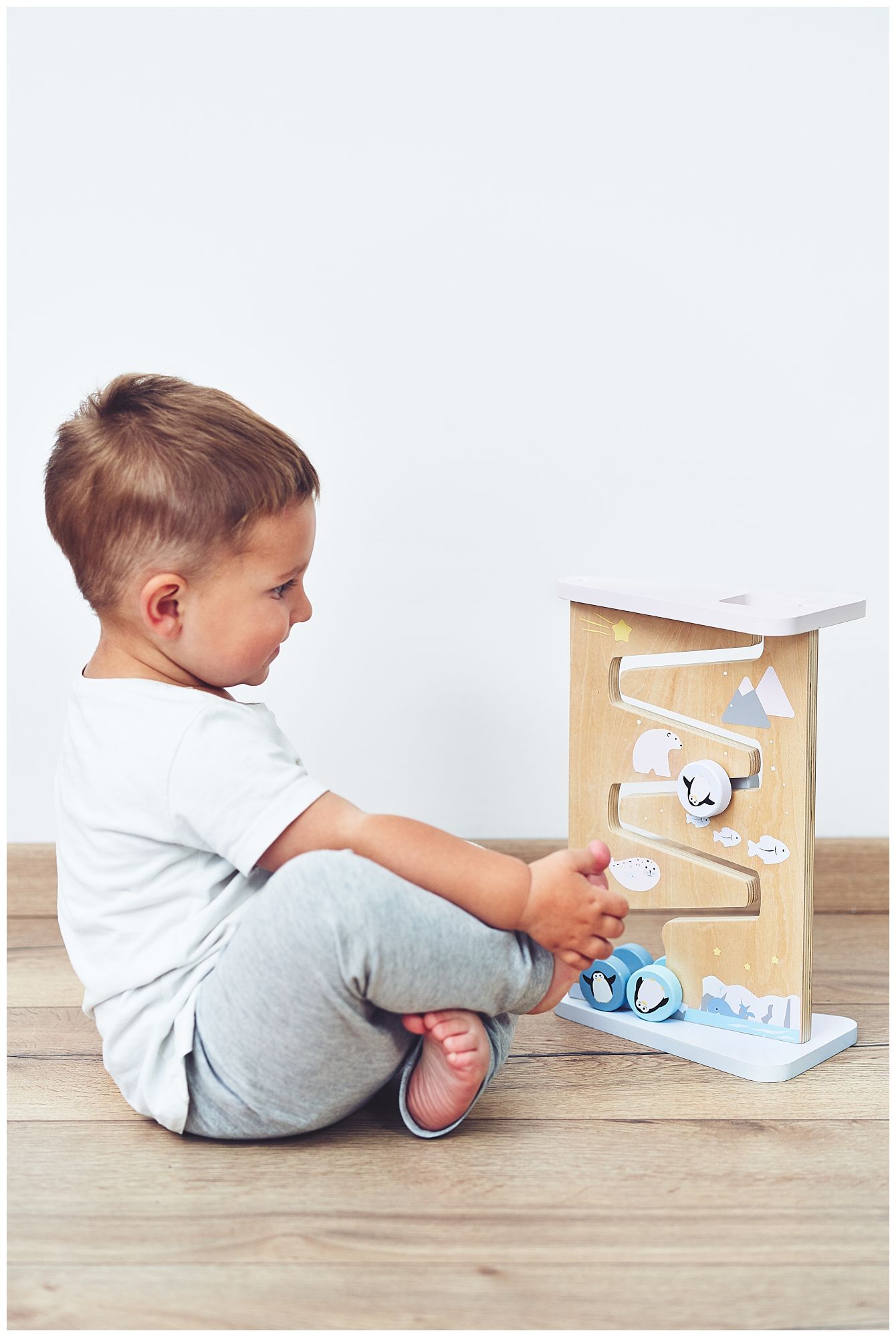 Puidust kahepoolne sensoorne manipulatsioonilaud