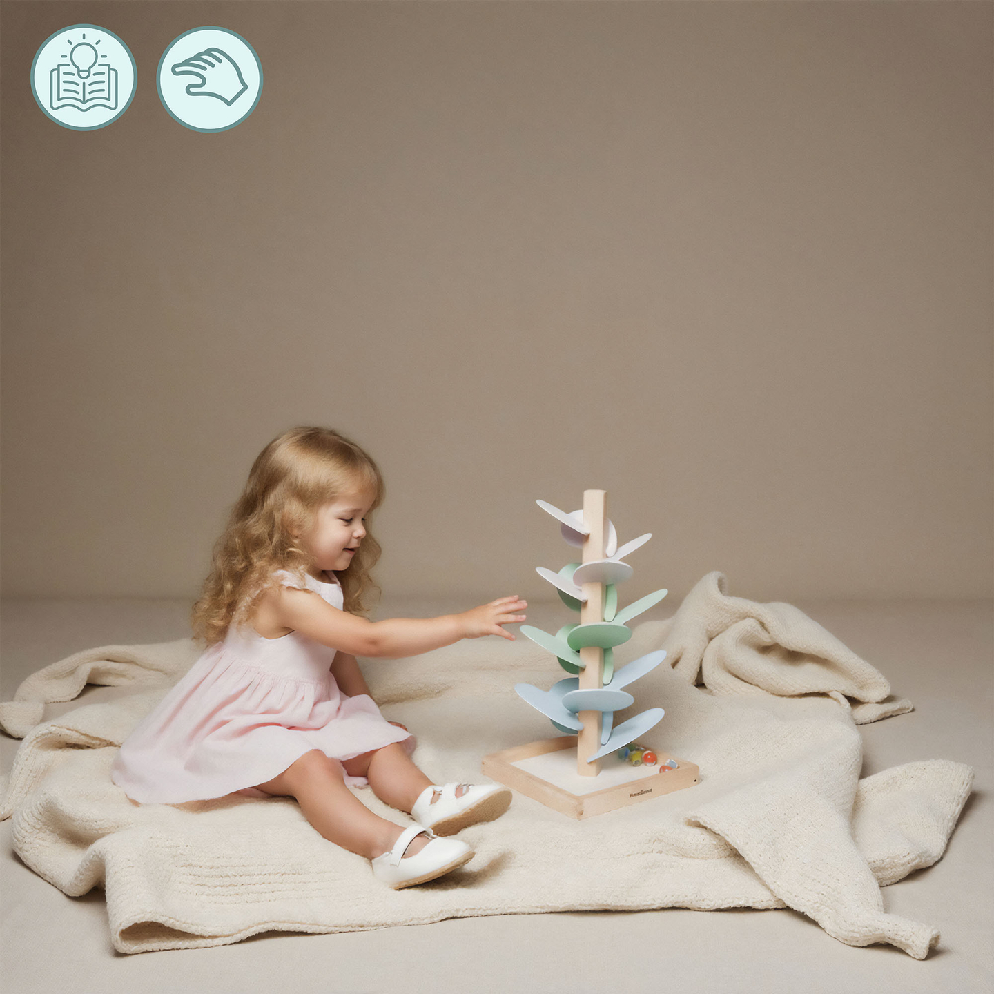 Puidust kulodroom - pallidega helipuu