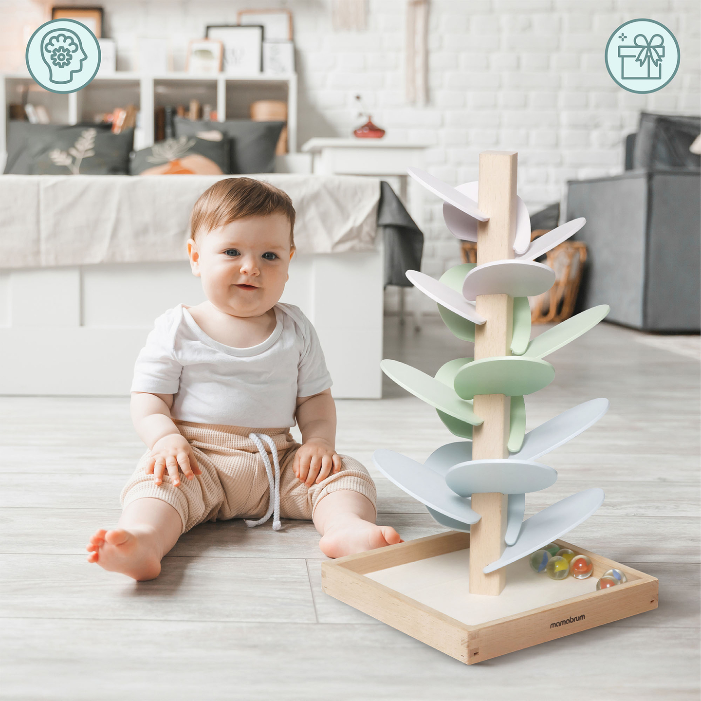 Puidust kulodroom - pallidega helipuu