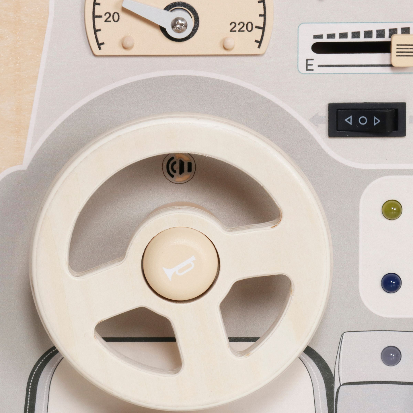 Montessori puidust mängulaud väikelastele - auto armatuurlaud