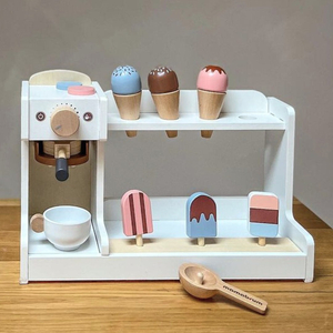 Puidust jäätisekohvik koos kohvimasinaga - kohvik koos tarvikutega