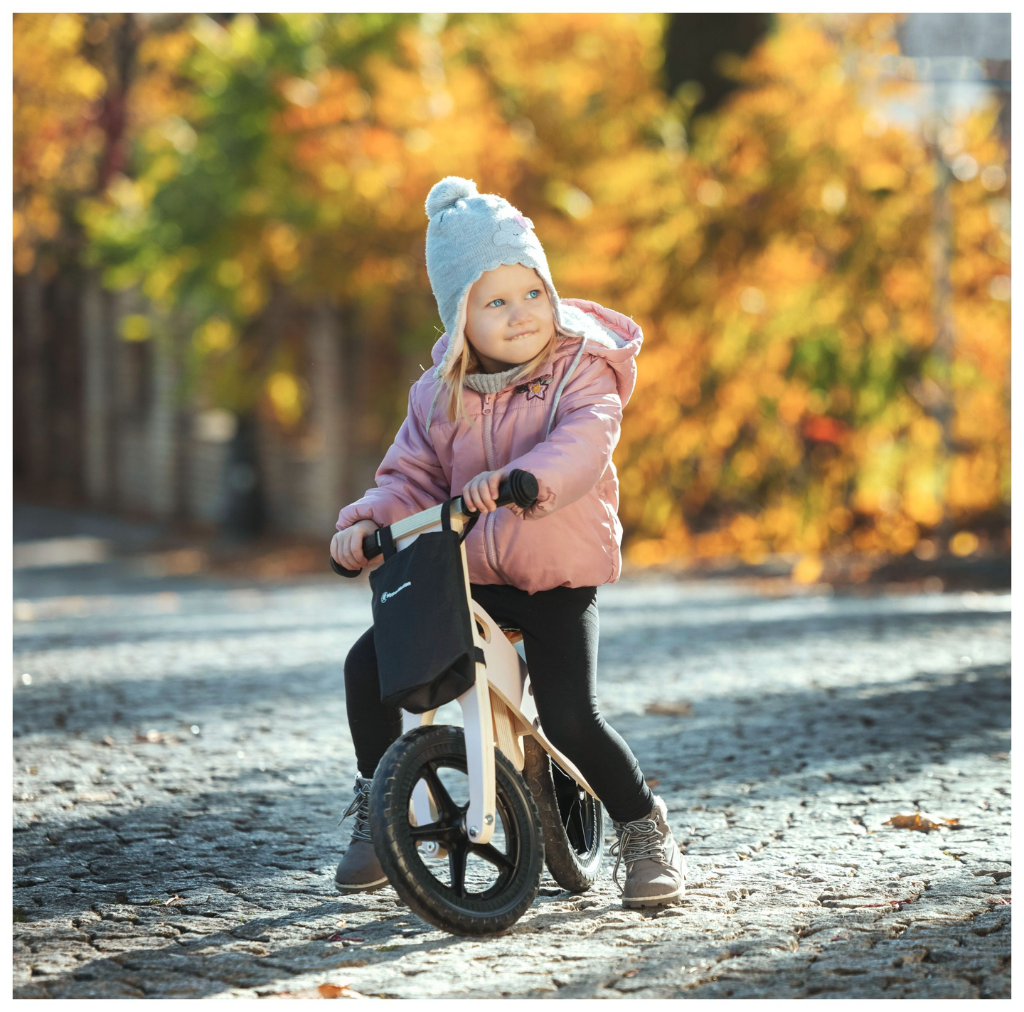 HyperMotion LEXI puidust jalgratas - vahtpolsterdatud rattad, ülikerge - roosa