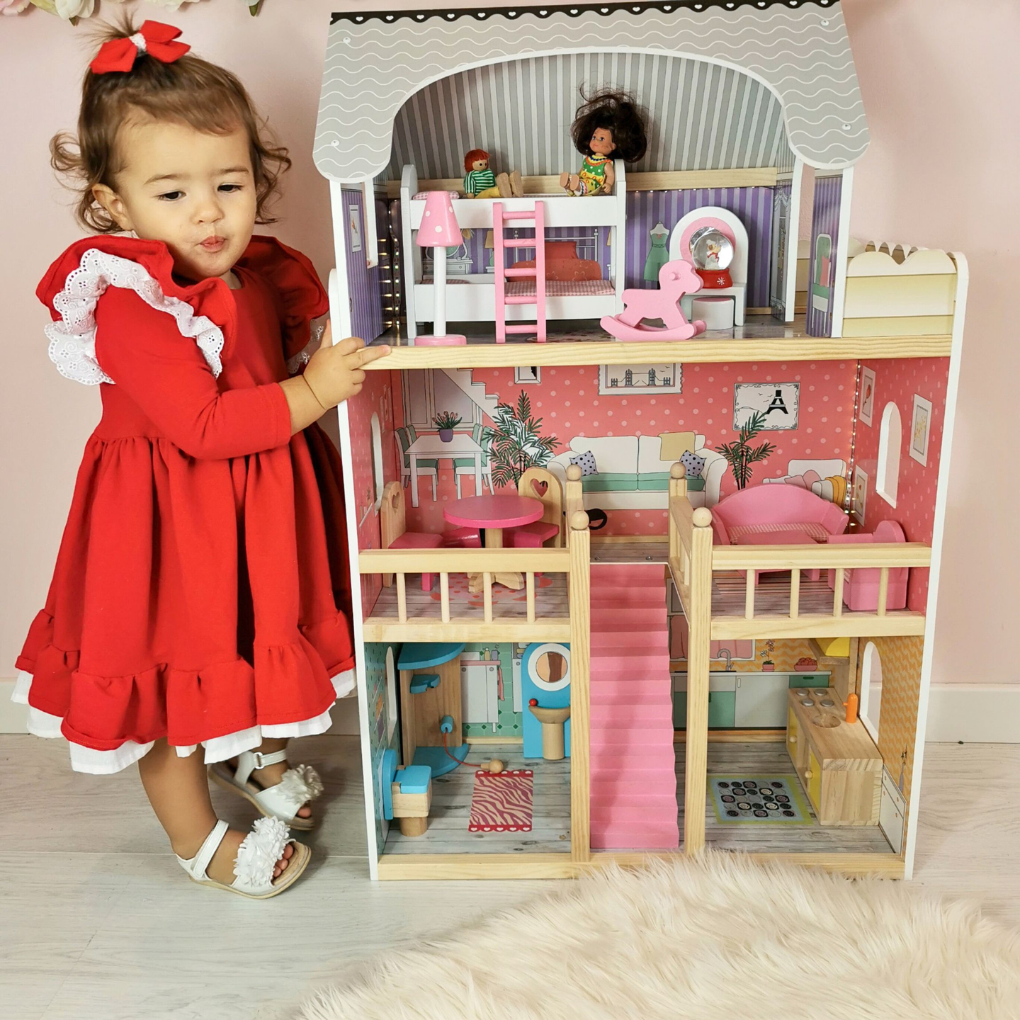 Suur puidust 3-korruseline nukumaja koos terrassi, mööblikomplekti ja LED-valgustusega!