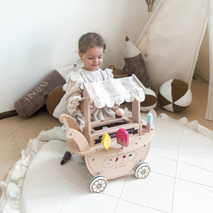 Puidust jäätisekohvik lastele - ratastel käru koos tarvikutega